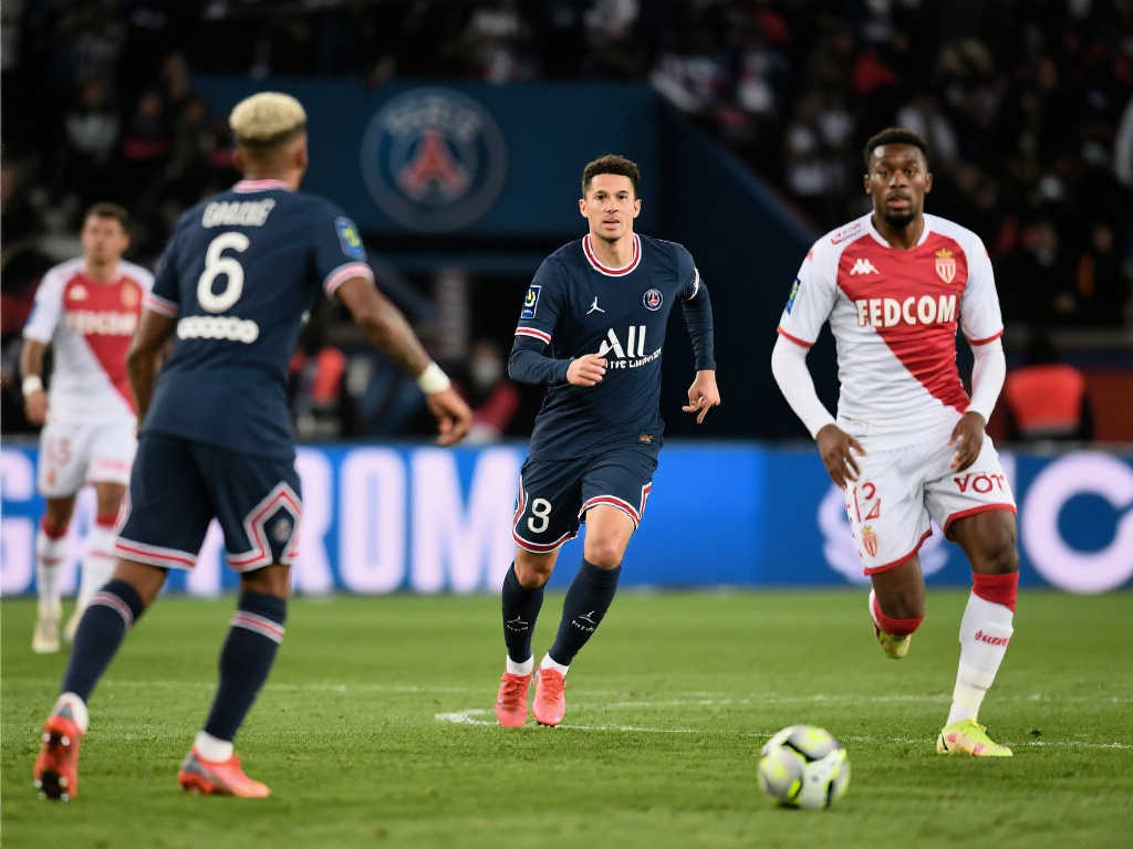 关注他的发 关注他的发